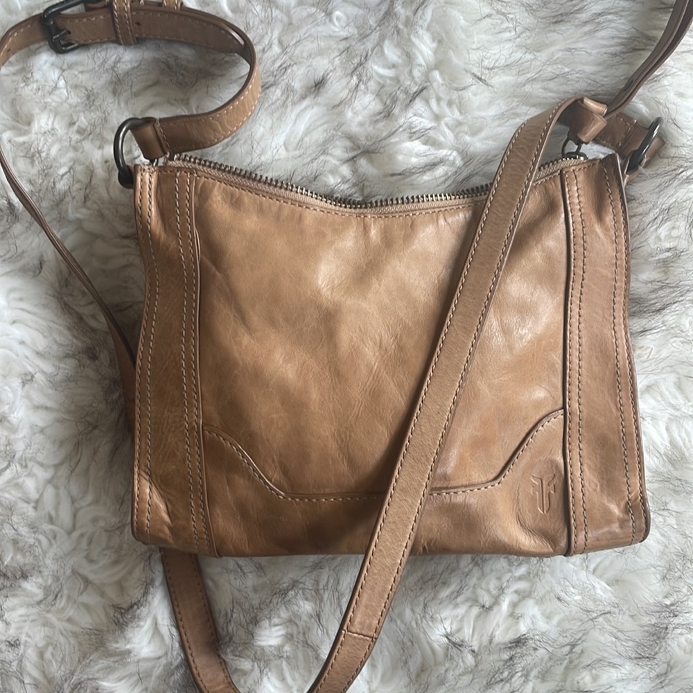 - FRYE Melisa zip